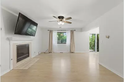930 Autumn Lane, Aurora, IL 60505 - Photo 5