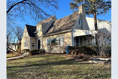 702 N Catherine Avenue, La Grange Park, IL 60526 - Photo 1