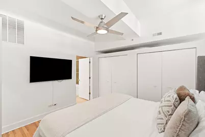 165 N Canal Street #701, Chicago, IL 60606 - Photo 13