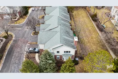 384 W Pointe Drive, Vernon Hills, IL 60061 - Photo 23
