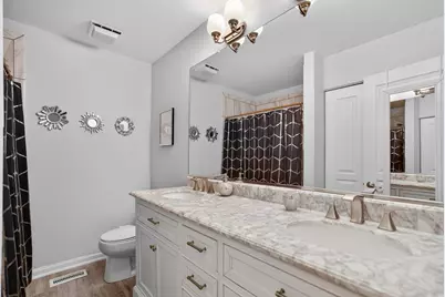 938 Mesa Drive, Elgin, IL 60123 - Photo 17