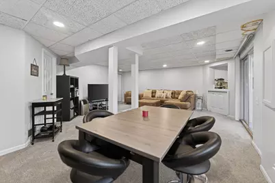 938 Mesa Drive, Elgin, IL 60123 - Photo 23