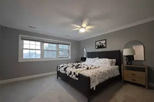 657 W Revere Ln, Palatine, IL 60067 - Photo 9