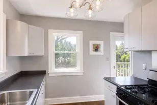 323 North Ave, Libertyville, IL 60048 - Photo 5