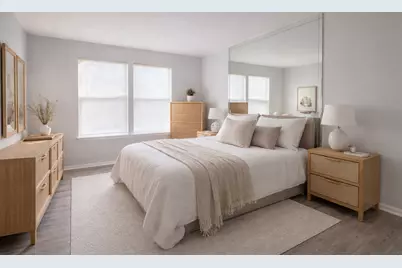 1946 Quaker Hollow Lane, Streamwood, IL 60107 - Photo 5