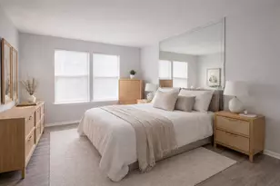 1946 Quaker Hollow Ln, Streamwood, IL 60107 - Photo 5