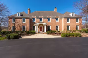 568 Plymouth Dr, Inverness, IL 60067 - Photo 1