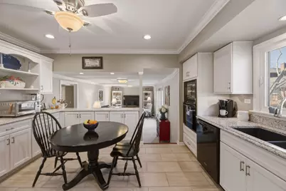 1615 S Harvard Avenue, Arlington Heights, IL 60005 - Photo 9