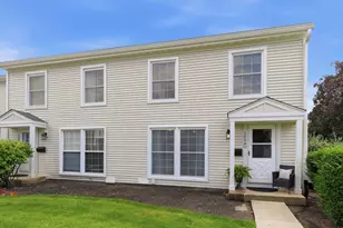 1694 Valley Forge Ct, Wheaton, IL 60189 - Photo 1