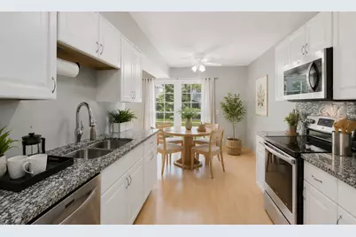 1694 Valley Forge Court #D, Wheaton, IL 60189 - Photo 9