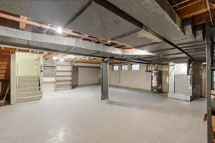 7241 N Lowell Ave, Lincolnwood, IL 60712 - Photo 29