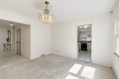 7241 N Lowell Avenue, Lincolnwood, IL 60712 - Photo 15