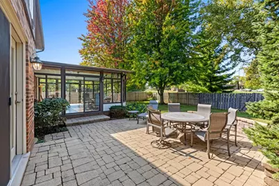 2S534 Danbury Drive, Glen Ellyn, IL 60137 - Photo 5