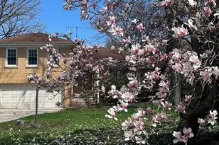 1341 Carlisle Pl, Deerfield, IL 60015 - Photo 1