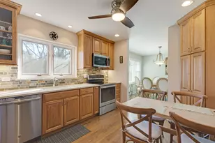 [Address not provided], Deerfield, IL 60015 - Photo 5