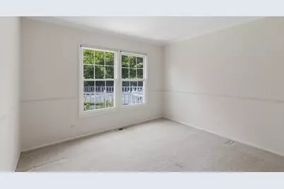 [Address not provided], Deerfield, IL 60015 - Photo 17