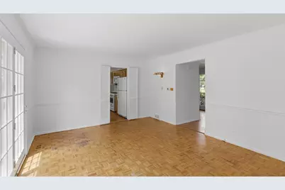 [Address not provided], Deerfield, IL 60015 - Photo 9