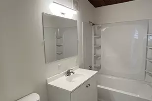 137 N Highview Ave, Addison, IL 60101 - Photo 3