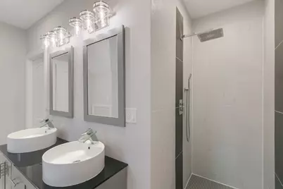 3239 Wesley Avenue, Berwyn, IL 60402 - Photo 11