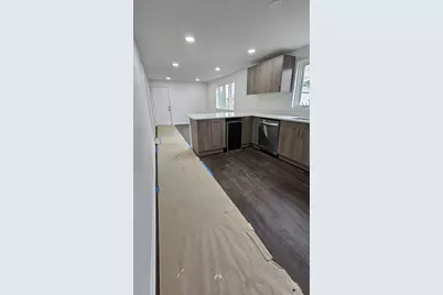 5230 S Lockwood Avenue, Chicago, IL 60638 - Photo 3