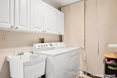 910 Sweetflower Drive, Hoffman Estates, IL 60169 - Photo 17