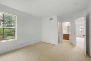 1901 Freedom Ct, Zion, IL 60099 - Photo 9