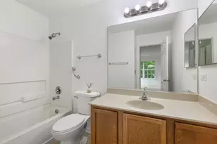 1901 Freedom Ct, Zion, IL 60099 - Photo 11