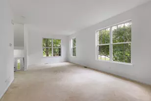 1901 Freedom Ct, Zion, IL 60099 - Photo 3