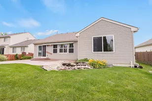 34220 N Wineberry Ln, Round Lake, IL 60073 - Photo 23
