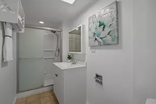 17931 W Gages Lake Rd, Grayslake, IL 60030 - Photo 11