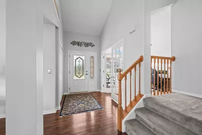 5250 Morningview Drive, Hoffman Estates, IL 60192 - Photo 7