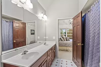 1110 Fox Glen Drive, Saint Charles, IL 60174 - Photo 43