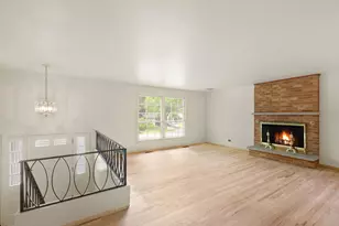 533 Bahama Ln, Schaumburg, IL 60193 - Photo 3