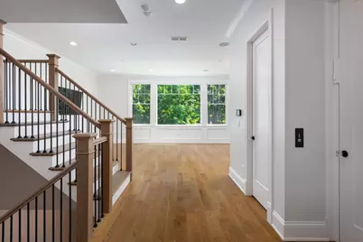 924 E Chicago Avenue, Naperville, IL 60540 - Photo 21
