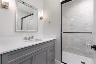 924 E Chicago Ave, Naperville, IL 60540 - Photo 31