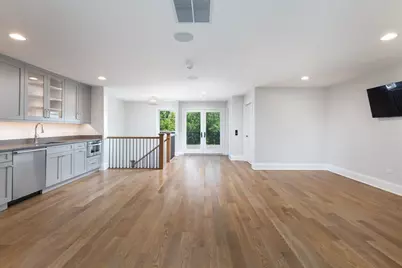 924 E Chicago Avenue, Naperville, IL 60540 - Photo 41
