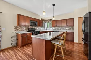 746 Bluebell Ln, Pingree Grove, IL 60140 - Photo 17