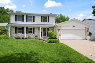 4095 Victoria Dr, Hoffman Estates, IL 60192 - Photo 1