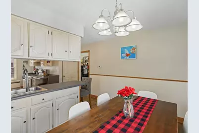 735 Kirkwood Avenue, Winthrop Harbor, IL 60096 - Photo 13