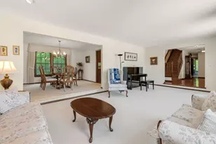 65 Regent Dr, Oak Brook, IL 60523 - Photo 5