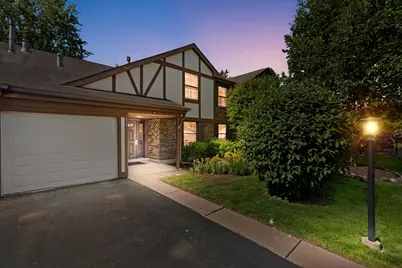 275 Wilmette Court #A2, Schaumburg, IL 60193 - Photo 1
