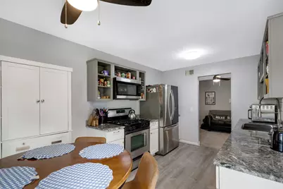 275 Wilmette Court #A2, Schaumburg, IL 60193 - Photo 9