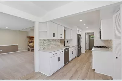 1756 Prairie Avenue, Northbrook, IL 60062 - Photo 5
