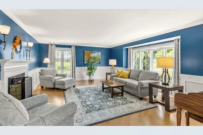 119 Saddle Brook Drive, Oak Brook, IL 60523 - Photo 9