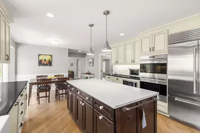 119 Saddle Brook Drive, Oak Brook, IL 60523 - Photo 15