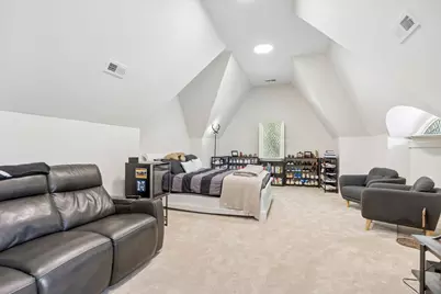 561 Walker Road, Hinsdale, IL 60521 - Photo 37