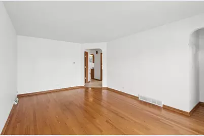 8600 W Ainslie Street, Norridge, IL 60706 - Photo 5