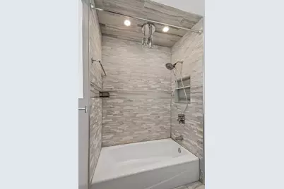 8600 W Ainslie Street, Norridge, IL 60706 - Photo 15