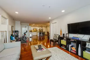 8000 Kilpatrick Ave, Skokie, IL 60076 - Photo 3