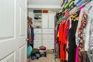 8000 Kilpatrick Ave, Skokie, IL 60076 - Photo 7